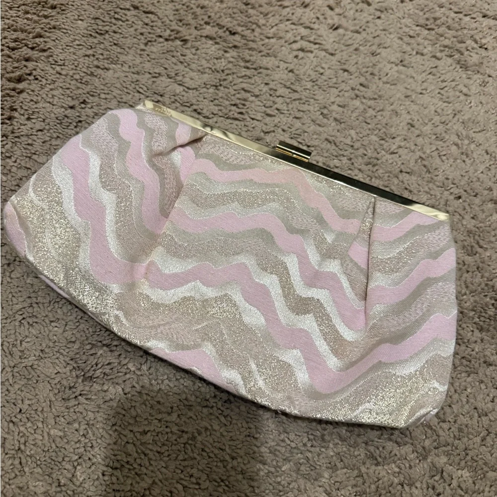 Lilly Pulitzer  Pink and Gold Clutch Bag purse - Picture 2 of 4